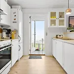 Amazing In With Kitchen 度假居