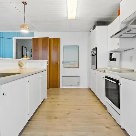 Amazing In With Kitchen Føllenslev