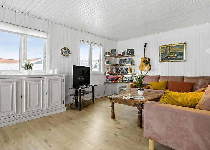 Vakantiehuis Amazing In With Kitchen *